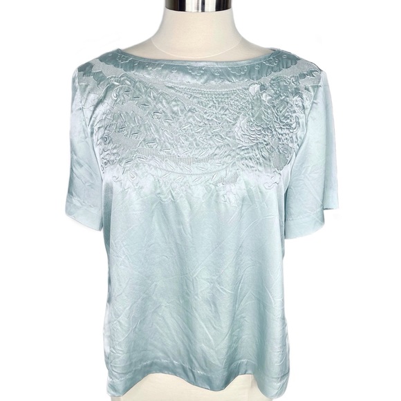 Dong Bao Tops - Silk Short Sleeve Top